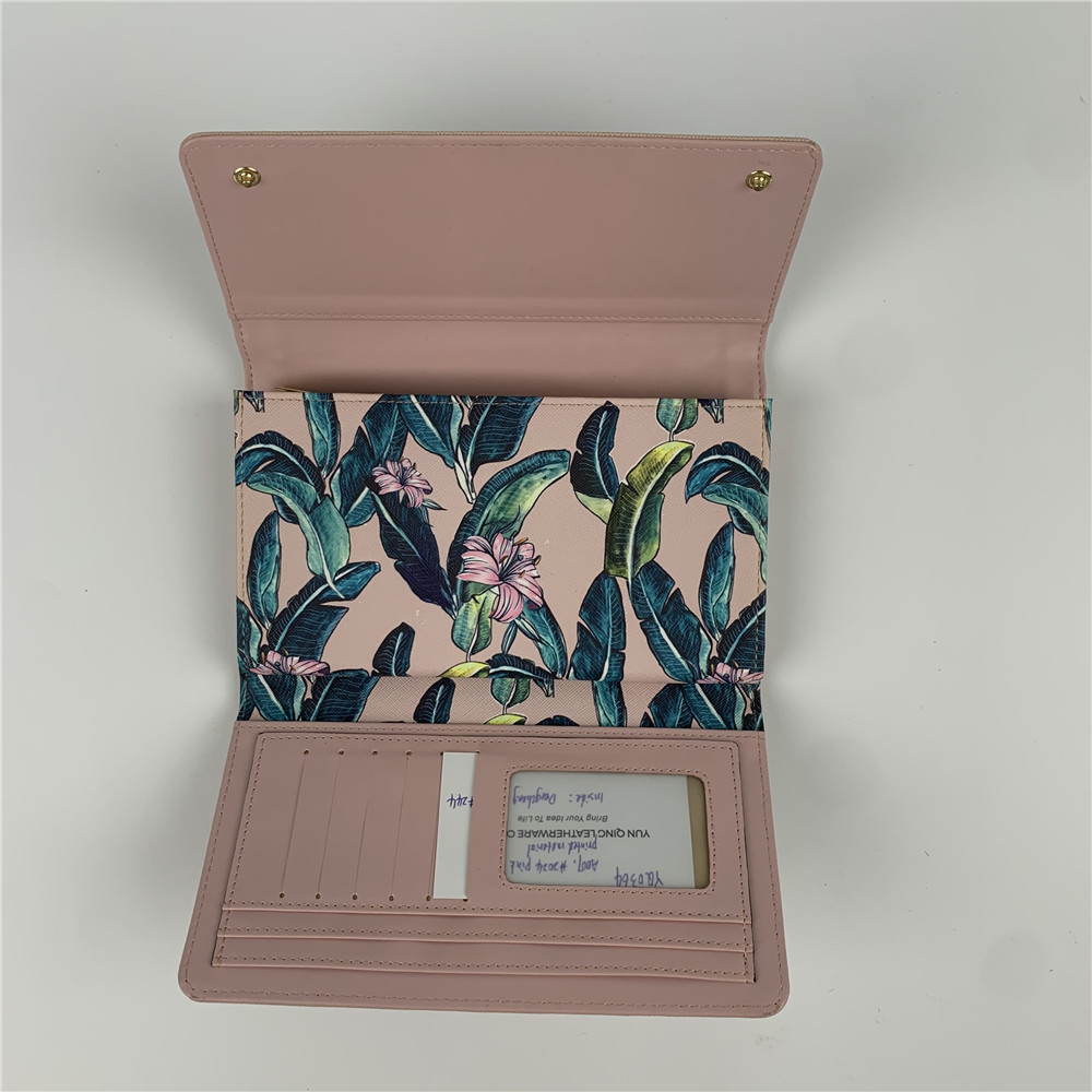 Women Wallet with Flower Print Women Wallet with Flower Print